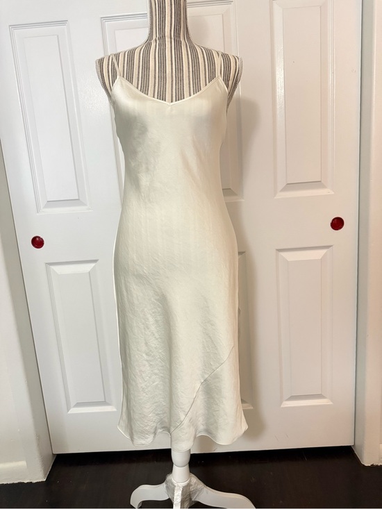 Wilfred Dresses & Skirts - Aritzia Wilfred Ivory Satin Slip Midi Dress XXXL